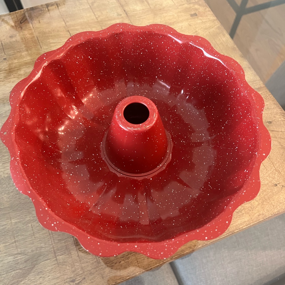 Red Bundt pan